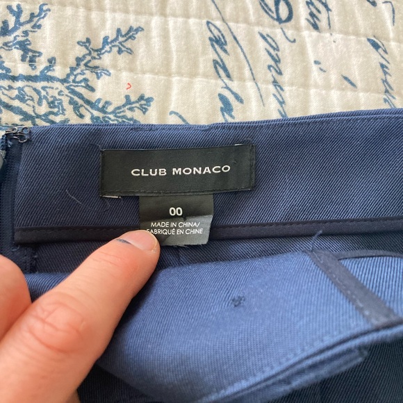 Club Monaco, Navy pencil skirt - Picture 3 of 4